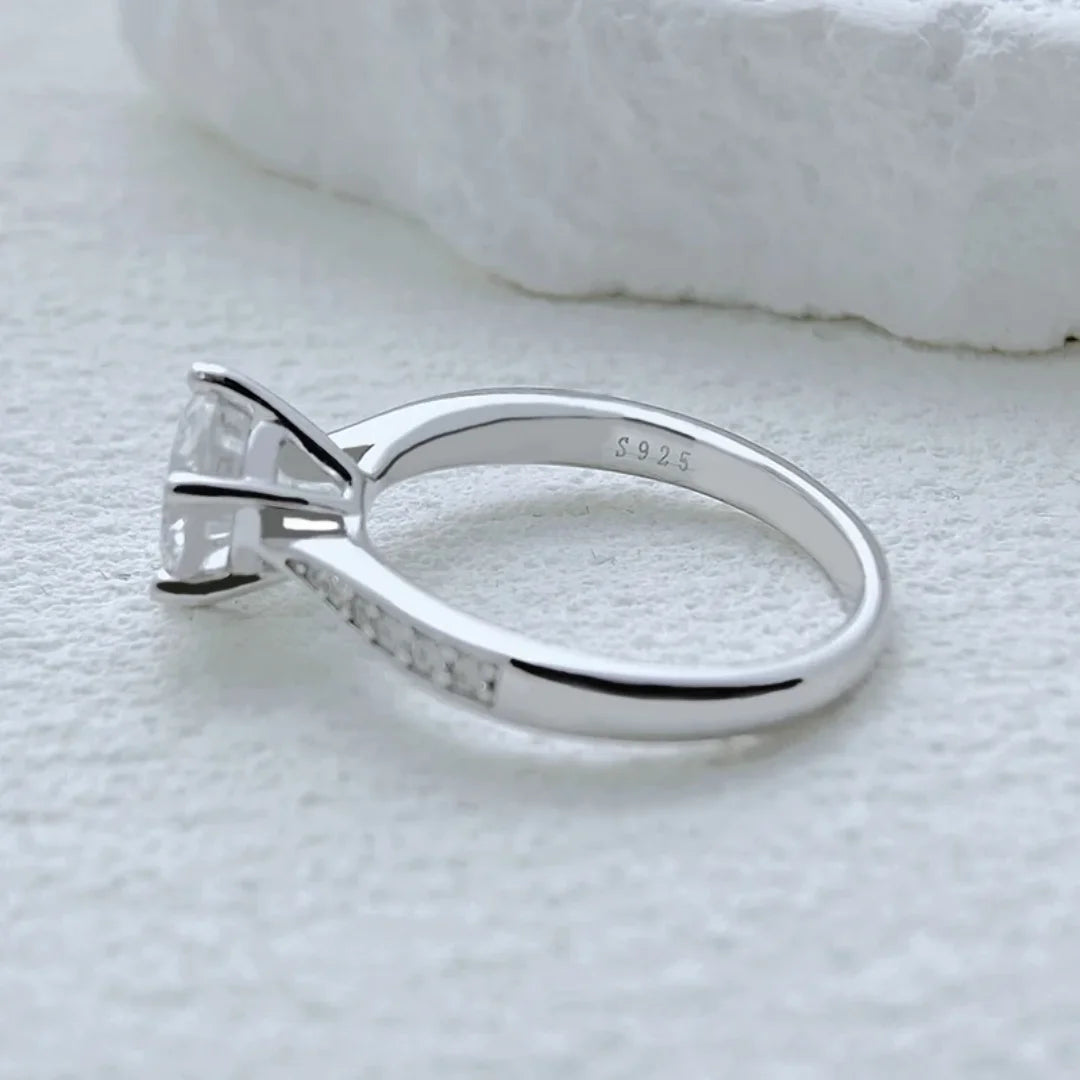 New Love Moissanite Solitaire Ring 1.0ct