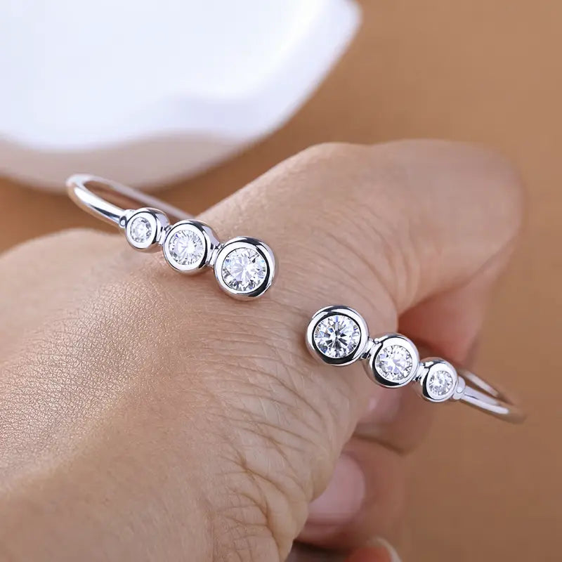 Elara Cuff 1.8ctw Deluxe Moissanite Bracelet