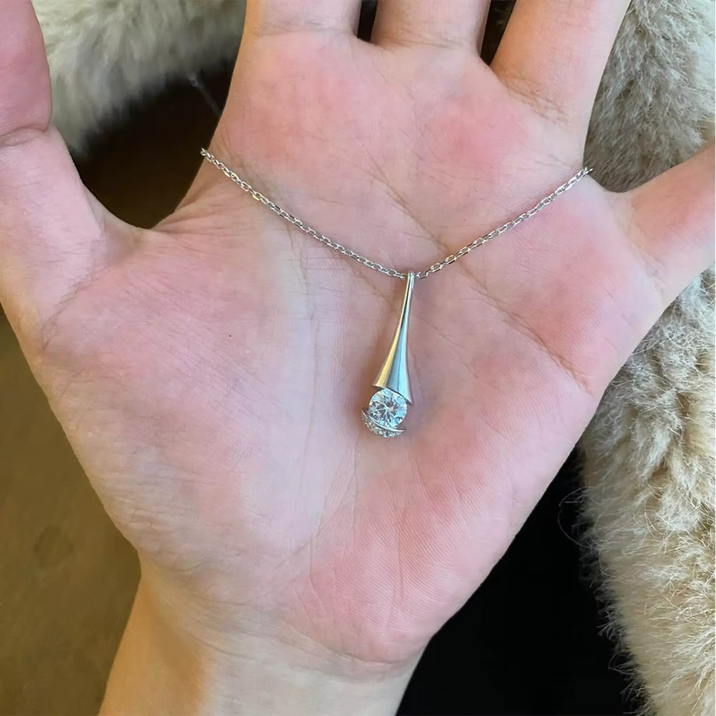 Aster Deluxe Moissanite Necklace 0.5ct