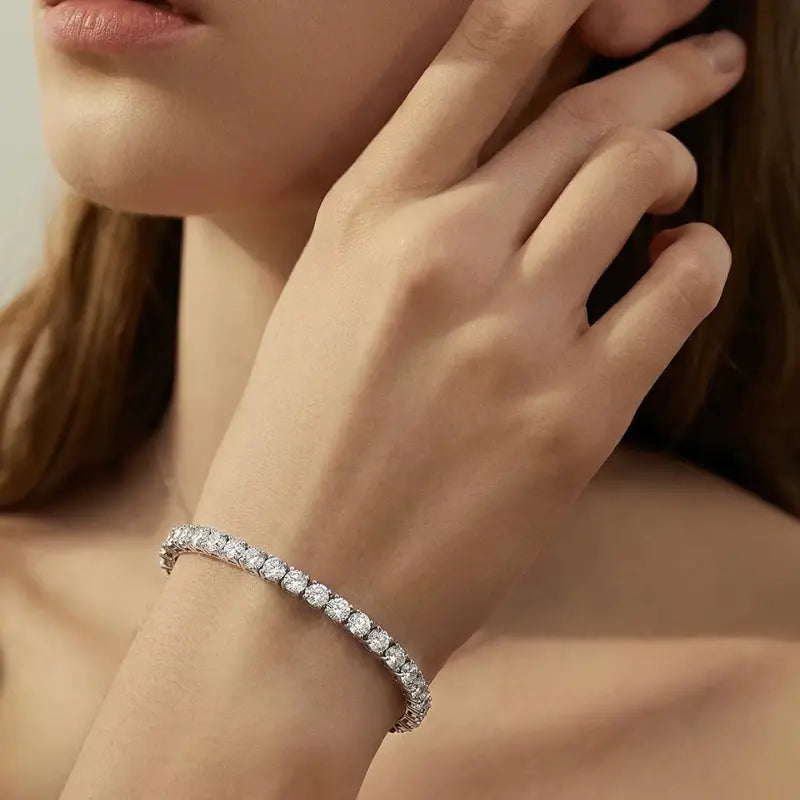 Classic Deluxe Moissanite Riviera Bracelet (0.5ct per Stone)