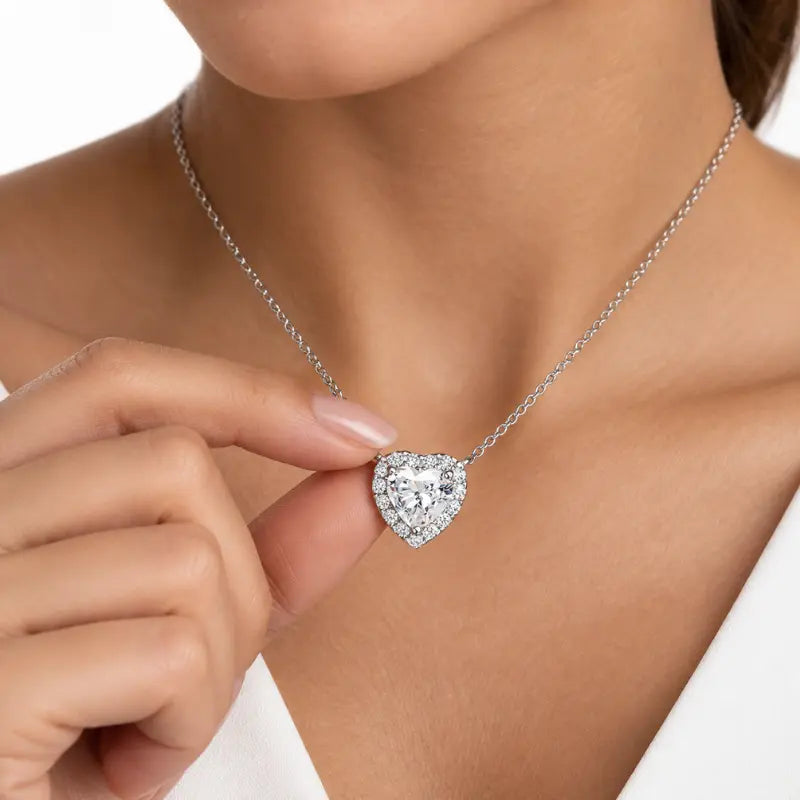 Pavé Heart Deluxe Moissanite Necklace