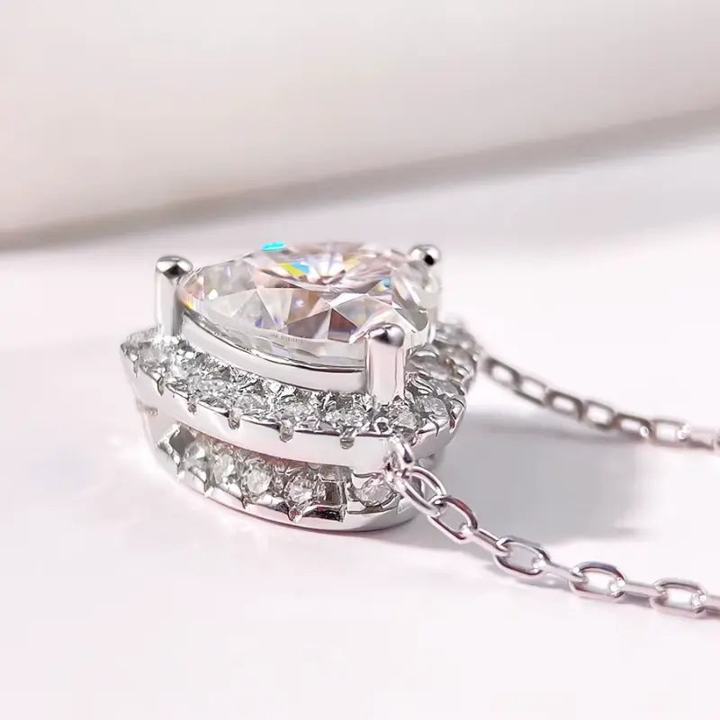 Pavé Heart Deluxe Moissanite Necklace