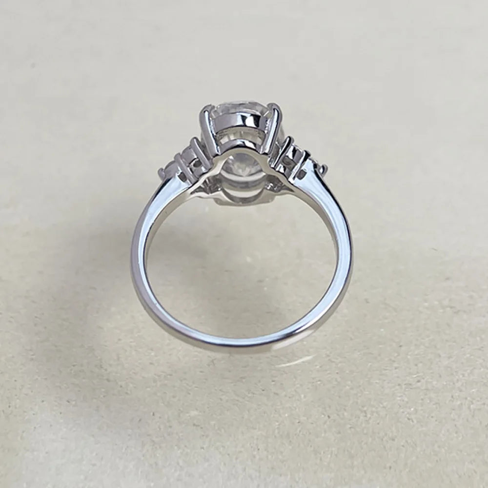 Lumière Deluxe 4.5ct Oval Cut Moissanite Ring