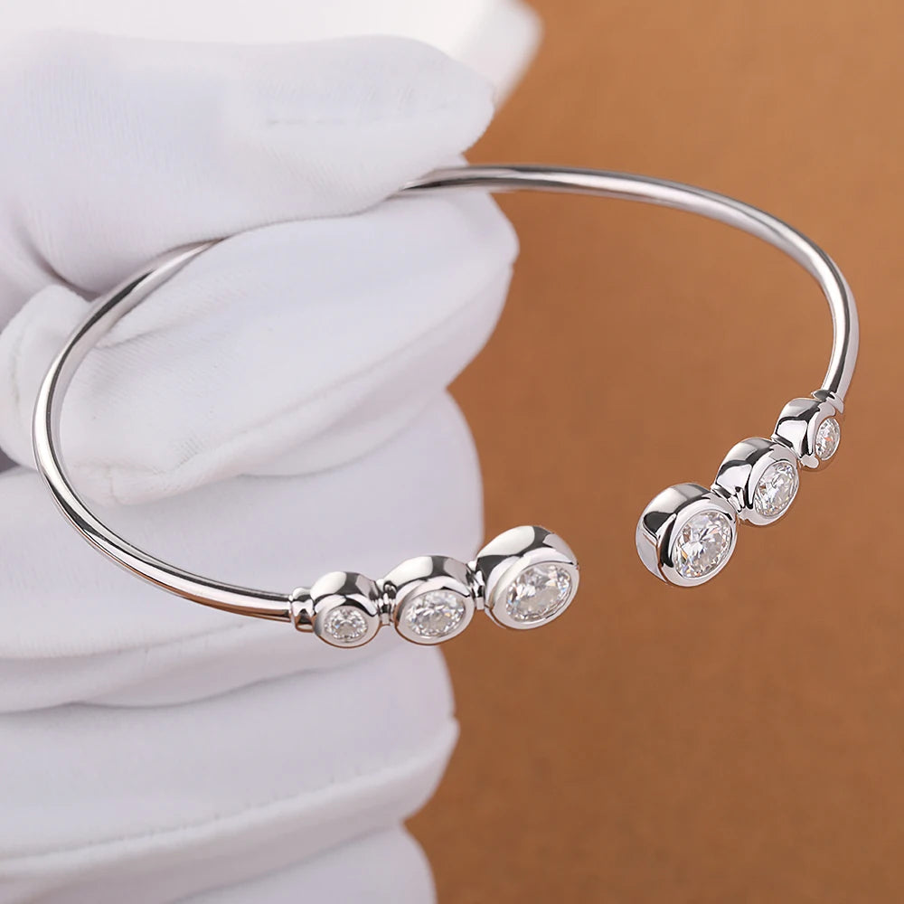 Elara Cuff 1.8ctw Deluxe Moissanite Bracelet