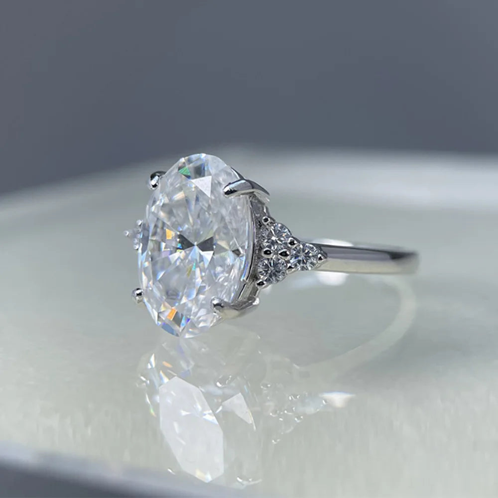 Lumière Deluxe 4.5ct Oval Cut Moissanite Ring
