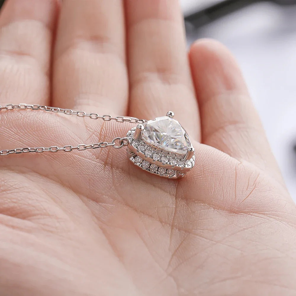 Pavé Heart Deluxe Moissanite Necklace