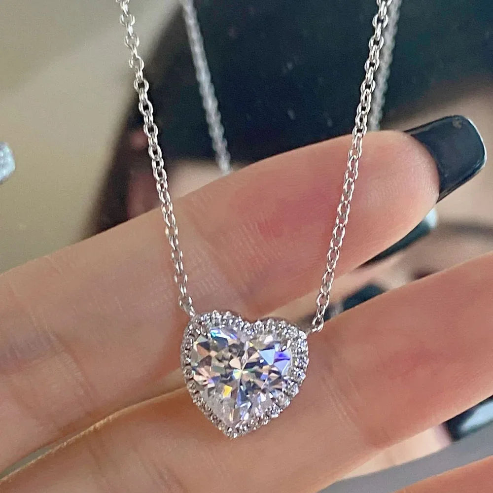 Pavé Heart Deluxe Moissanite Necklace